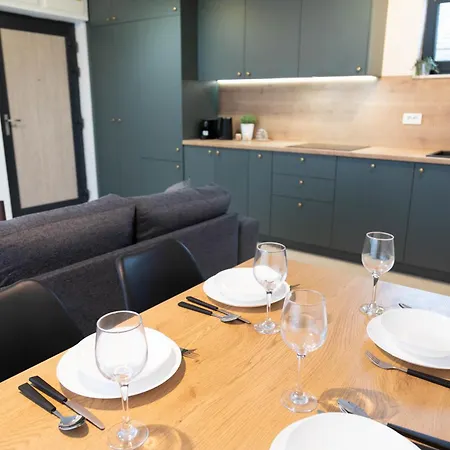 Modern City Residences - Free Private Parking Zagabria Esterno foto