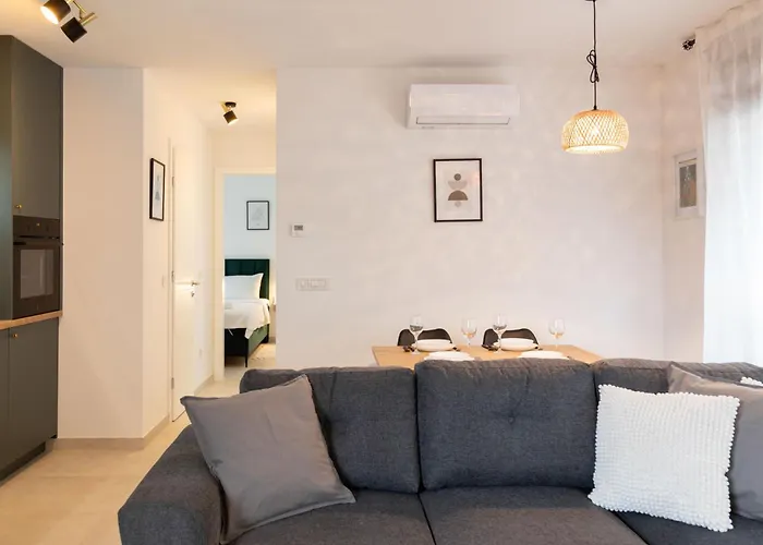 Modern City Residences - Free Private Parking